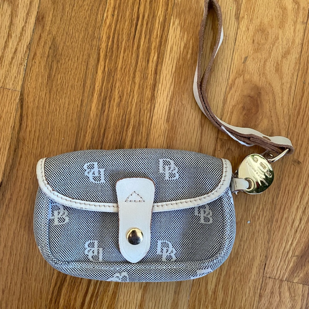 Vintage dooney& Burke wrislet